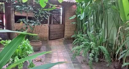 Camping & Pousada República dos Camarões
