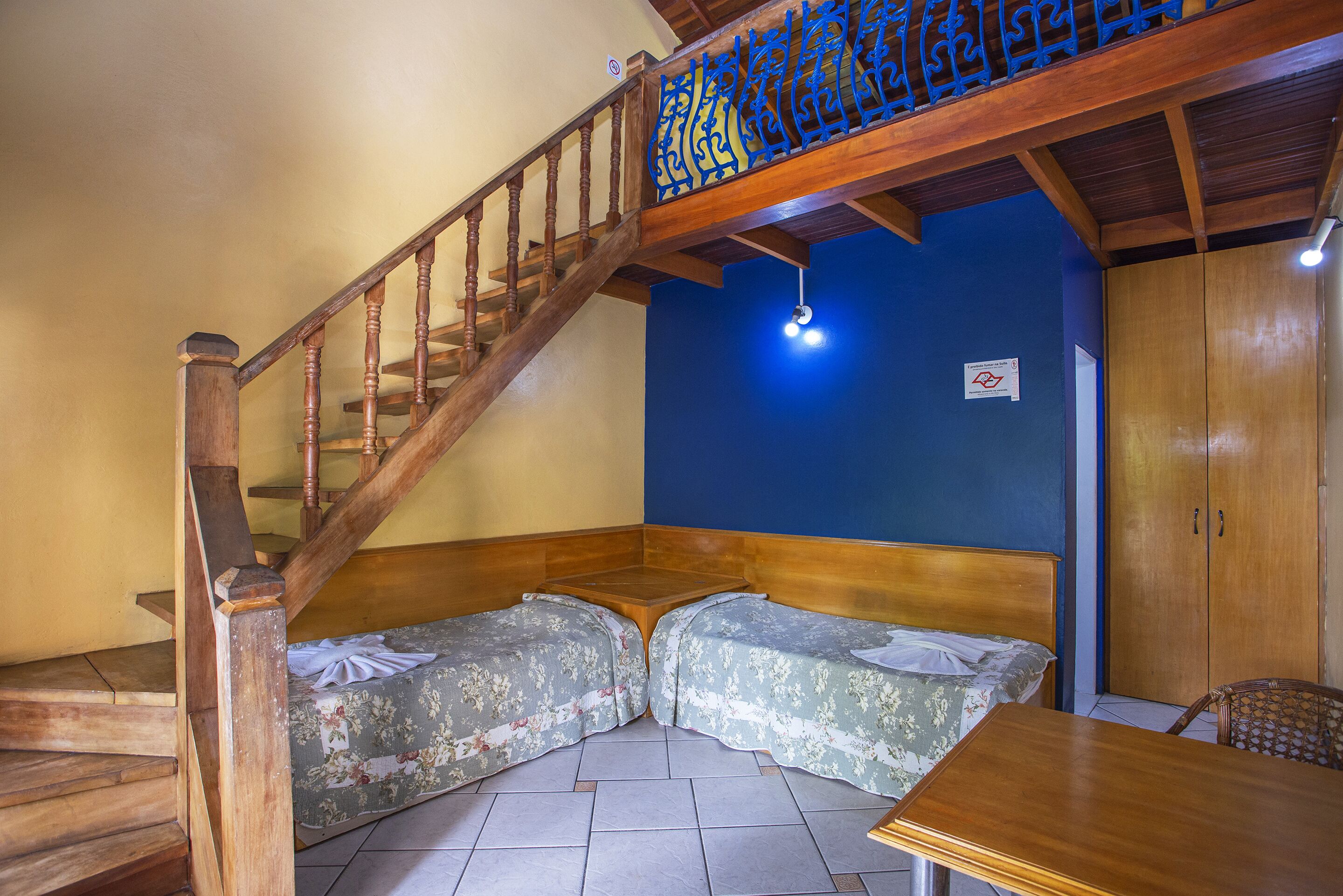 suite (duplex) | minibar, desk, free wifi, bed sheets