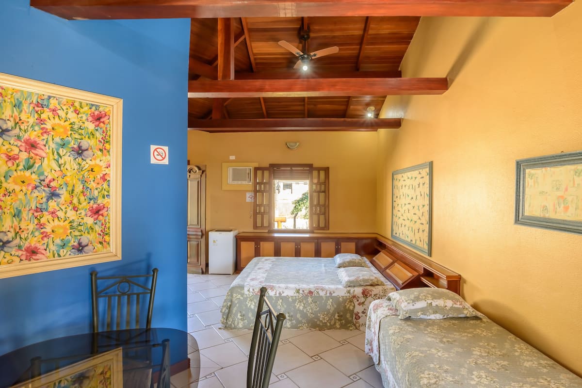 Superior Suite (Luxo) | Minibar, desk, free WiFi, bed sheets
