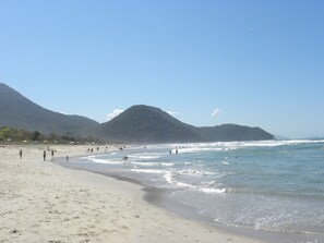 Una playa cerca, traslado desde/hacia la playa