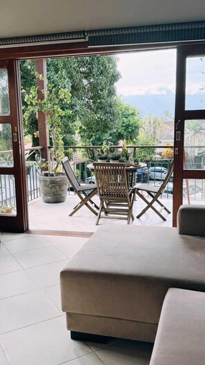 Family House | Living area