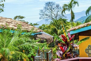 City view from property - VELINN Pousada Guarubela Villa Vittoria (Ilhabela)