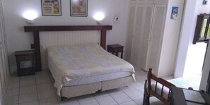 Minibar, cunas gratuitas, camas plegables/adicionales y wifi gratis 