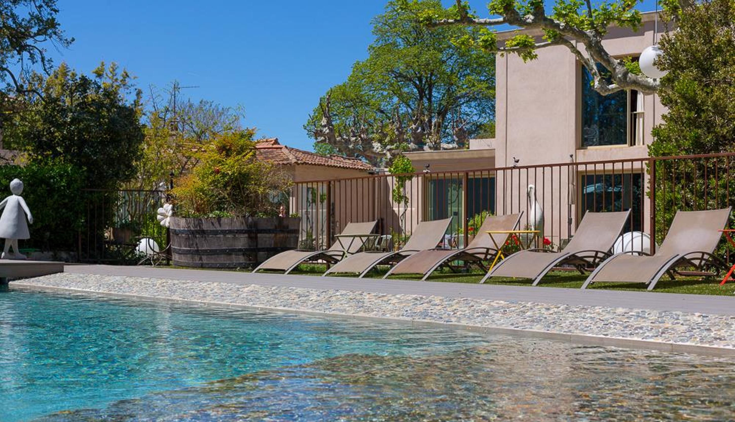 Outdoor pool, pool loungers