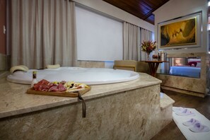 Premium Double Room | Minibar, desk, soundproofing, free WiFi - Blumen Hotel Boutique (Canela)
