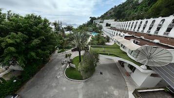 前台