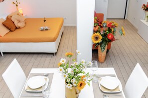 Studio | In-room safe, desk, iron/ironing board, travel cot - Firenze Residence (Florence)