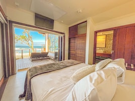 Apartamento Duplo - Frente Mar | Minibar, free WiFi, bed sheets