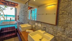 Apartamento Duplo - Frente Mar 