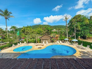 Minibar, gratis wi-fi och sängkläder