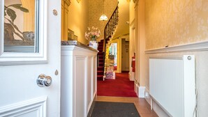 Lobby - Kelvin Hotel West End (Glasgow)