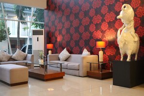 Lobby - The Victoria Hotel Yogyakarta (Depok)