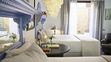 Deluxe Quadruple Room, Ensuite (Ralph & Maggie) | 1 bedroom, premium bedding, in-room safe, individually decorated