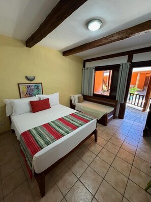 Iron/ironing board, bed sheets