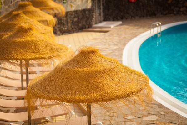 Outdoor pool, a heated pool - El Marqués Palace by Intercorp Hotel Group (Santiago del Teide)