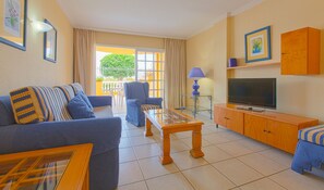 32-inch LED TV with satellite channels, TV