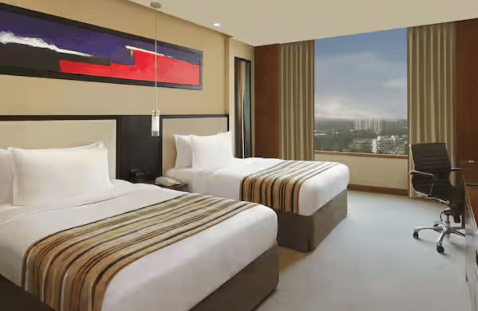 Minibar, in-room safe, individually decorated, individually furnished