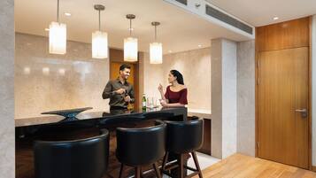 Suite presidencial, 1 cama King size | Cocina privada | Cafetera y tetera