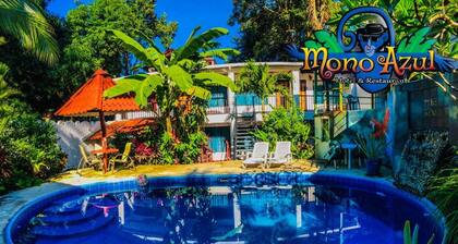 Hotel Mono Azul