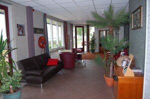 Nội thất lối vào