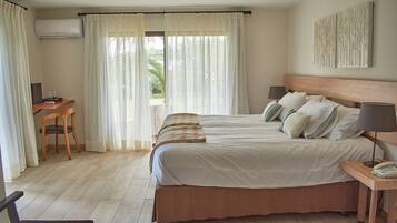 Premium bedding, minibar, in-room safe, desk