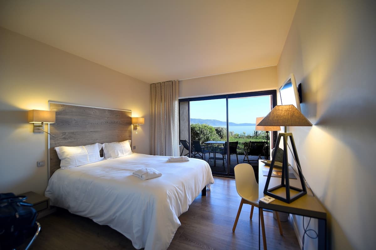 Standard Double Room | Premium bedding, minibar, in-room safe, desk