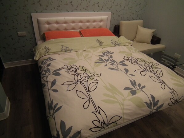 Premium bedding, pillow-top beds, blackout curtains, free WiFi