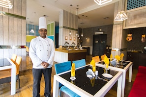 Breakfast, lunch and dinner served - Pallavi áVIDA (Panvel)