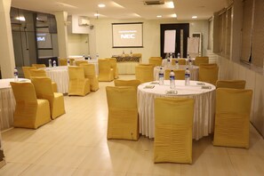 Banquet hall - Pallavi áVIDA (Panvel)