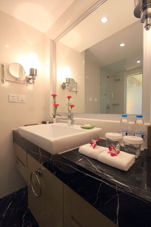Executive Room | Bathroom - Mercure Chengdu North (Chengdu)