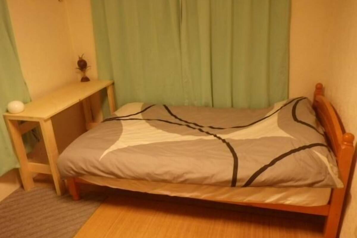 Private Room A | Free WiFi