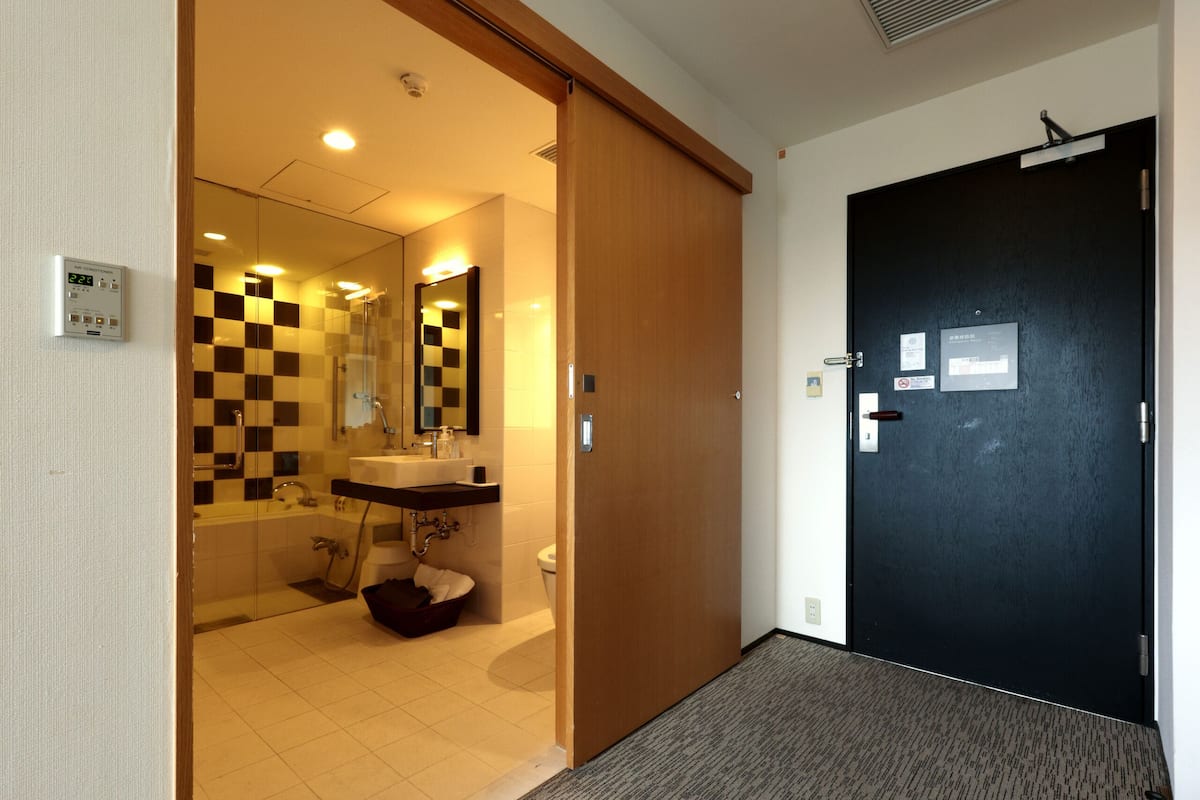 superior twin room, non smoking (charge from 3 years old) | bathroom | hair dryer, slippers, electronic bidet, towels
