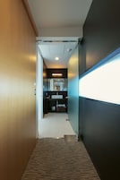 Deluxe Twin Room, Non Smoking (Charge from 3 years old) | Premium bedding, down comforters, in-room safe, desk