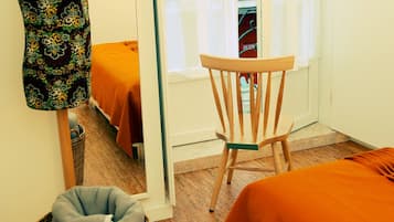 Caja de seguridad en la habitación y sistema de insonorización