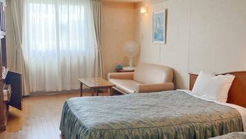 Comfort Twin Room, Non Smoking | Desk, free WiFi, bed sheets
