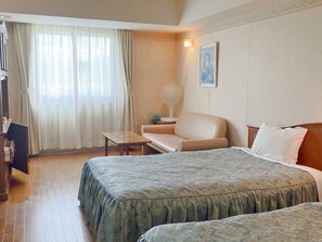 Comfort Twin Room, Non Smoking | Desk, free WiFi, bed sheets - Furano Hops Hotel (Kamifurano)