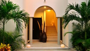 Unclassified image, 2 of 40, button - Palms Tulum Luxury Hotel (Tulum)