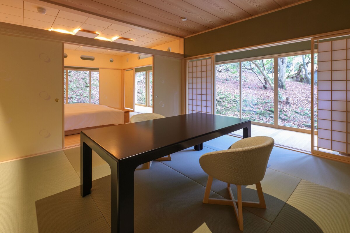 Traditional Room, Mountain View | WiFi (free), bed sheets