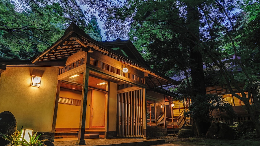 Tsukihitei Ryokan
