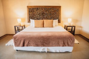 Superior Double or Twin Room | Down comforters, pillowtop beds, minibar, individually decorated - Alpasion Lodge (Tunuyan)