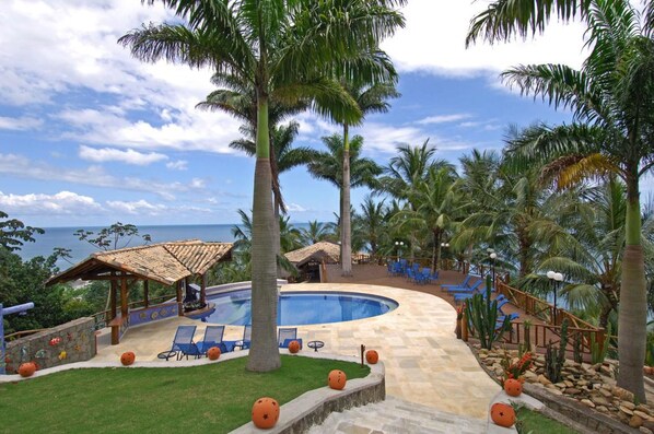 Outdoor pool - Solar Singuitta (Ilhabela)