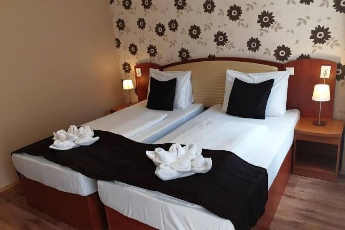 Minibar, desk, blackout curtains, free WiFi
