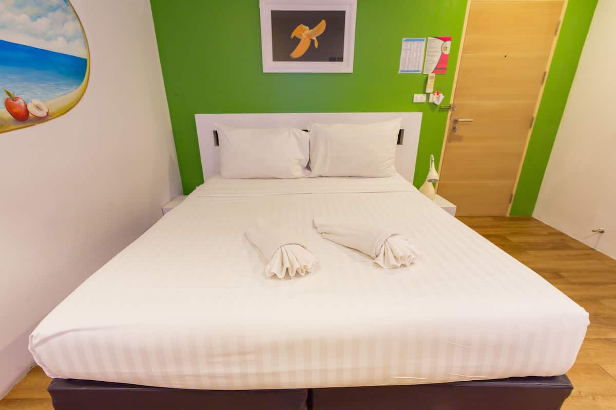 Standard room (Fruit) No Window | Minibar, in-room safe, desk, free WiFi