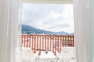 Habitación Deluxe, vistas a la piscina | Terraza o patio
