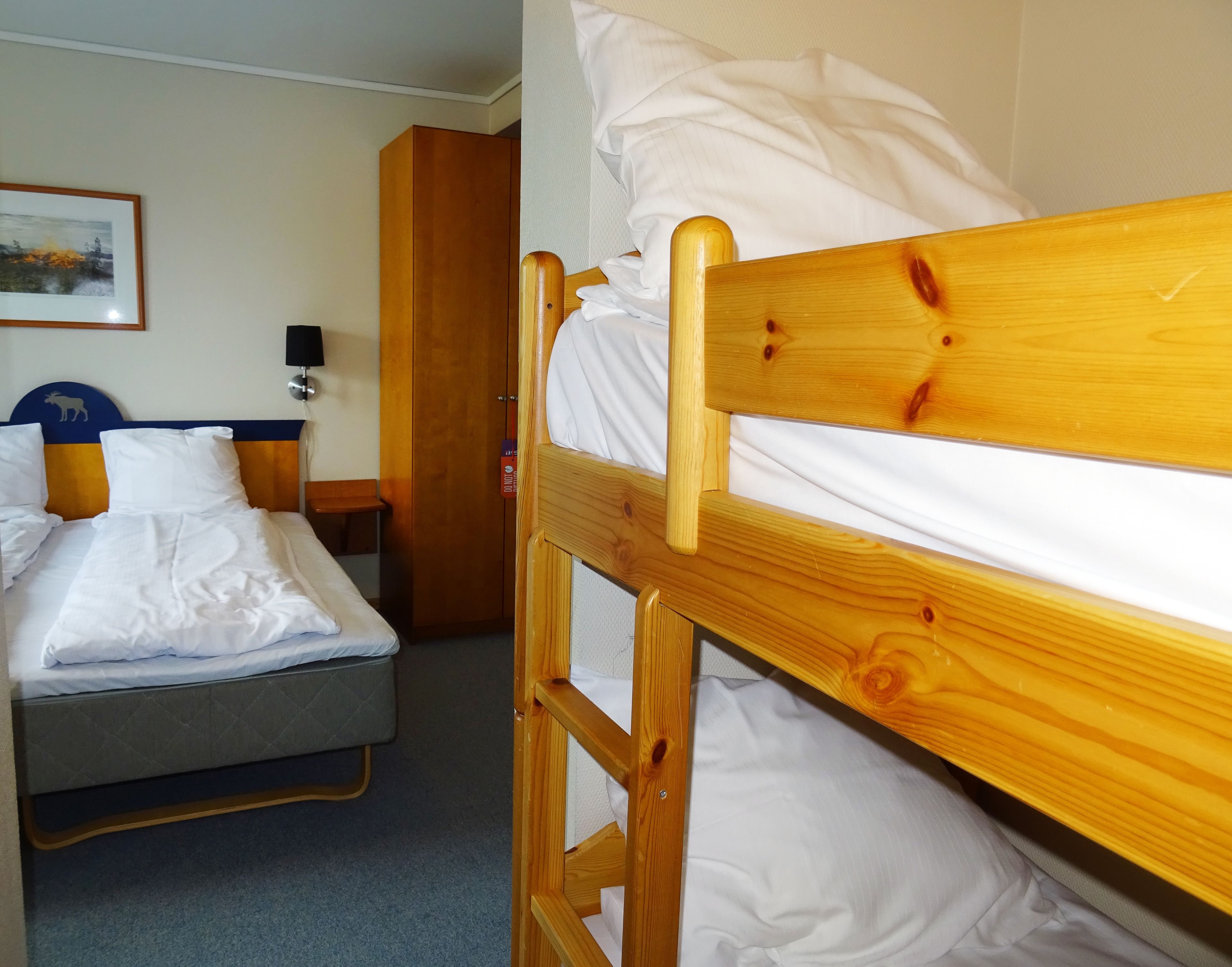 twin room | desk, blackout curtains, soundproofing, free cots/infant beds