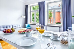 Studio Suite | In-room dining