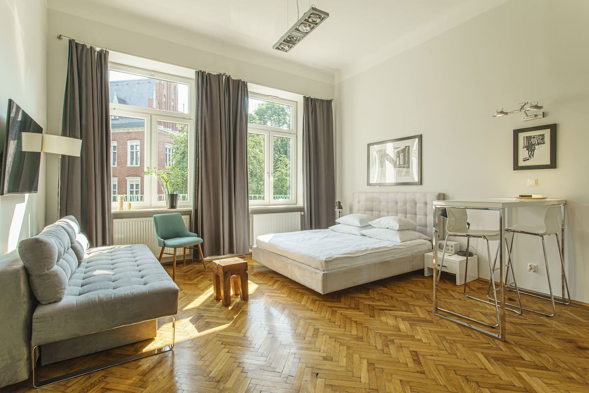 In-room safe, desk, free WiFi, bed sheets