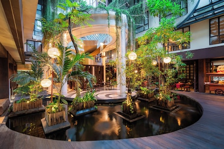 Exterior. Swiss-Belhotel Rainforest