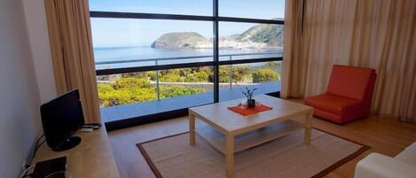 45-cm LCD TV with cable channels, TV