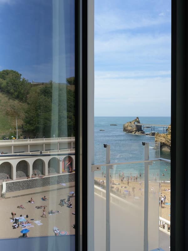 Confort room, ocean view | 1 bedroom, minibar, in-room safe, desk